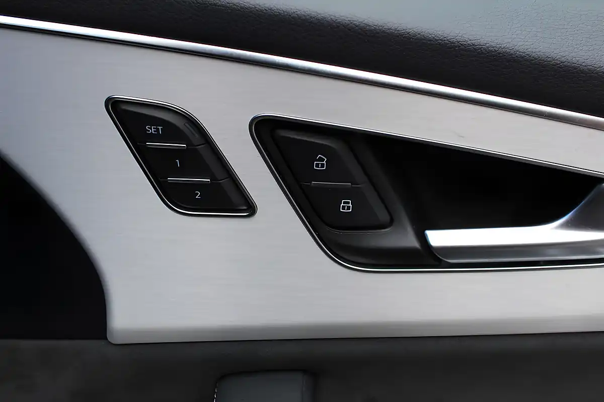 Used 2020 Audi SQ8 S Line Black - Interior and Exterior details 16