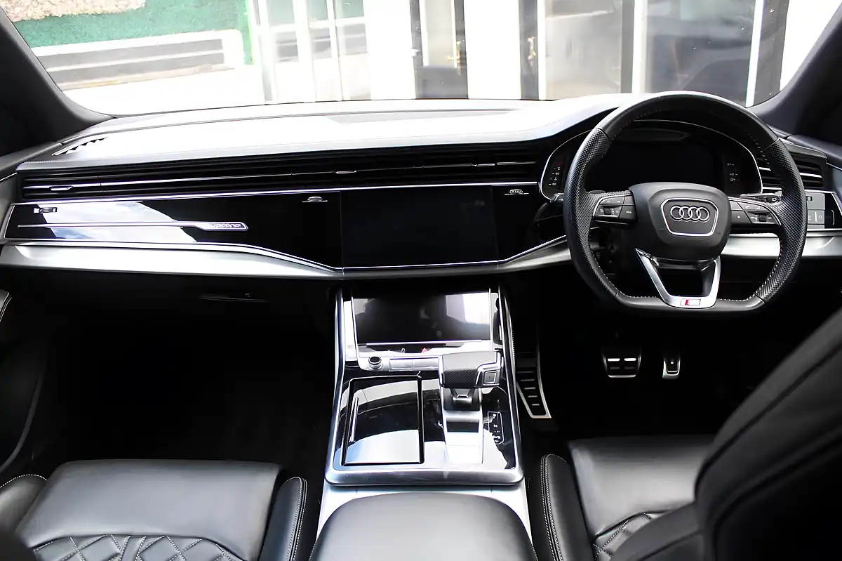 Used 2020 Audi SQ8 S Line Black - Interior and Exterior details 9