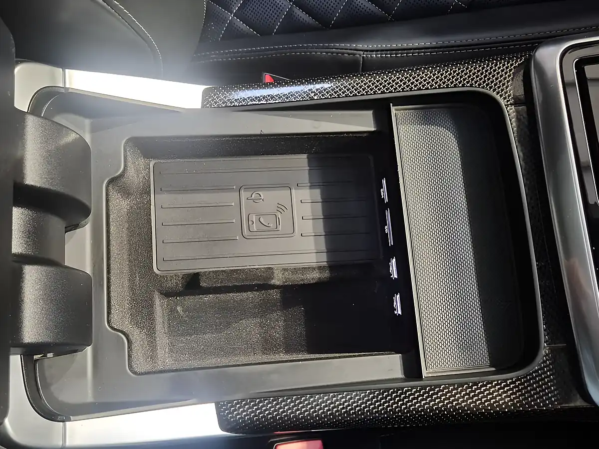 Used 2020 Audi SQ8 Vorsprung Blue - Interior and Exterior details 13