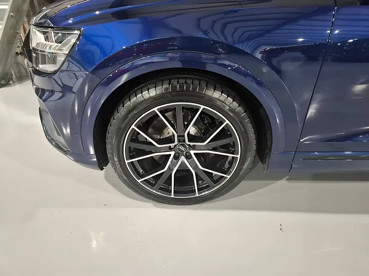Used 2020 Audi SQ8 Vorsprung Blue - Interior and Exterior details 17