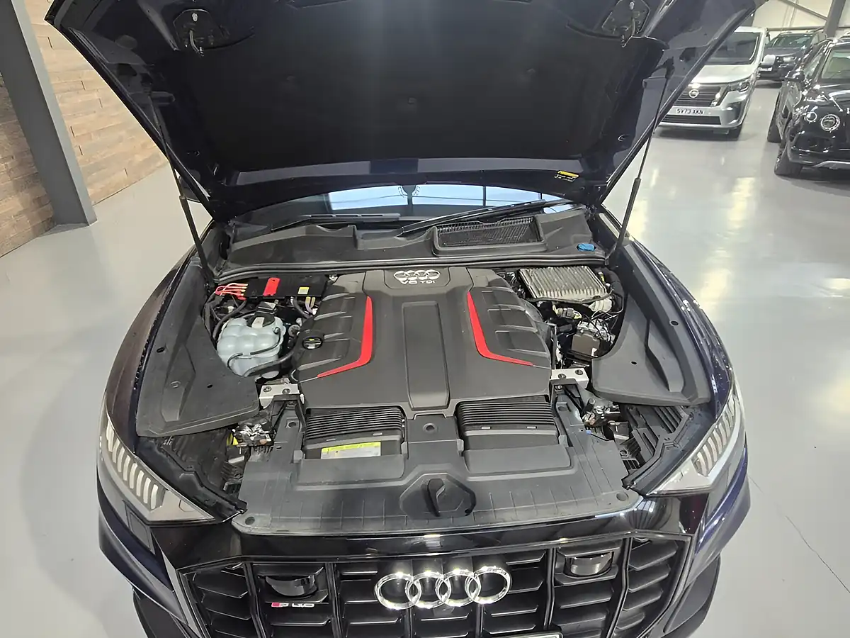 Used 2020 Audi SQ8 Vorsprung Blue - Interior and Exterior details 9