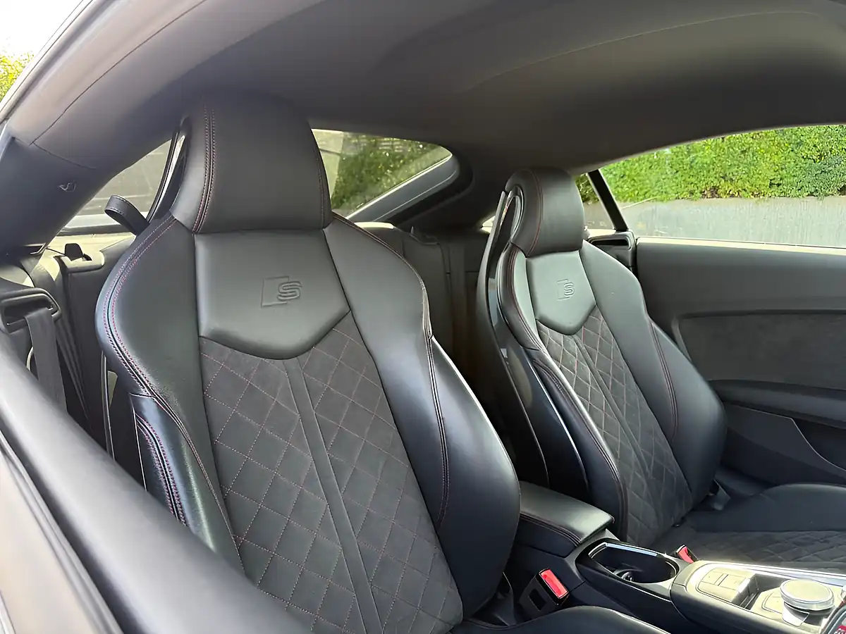 Used 2020 Audi Tt Black Edition Black - Interior and Exterior details 11