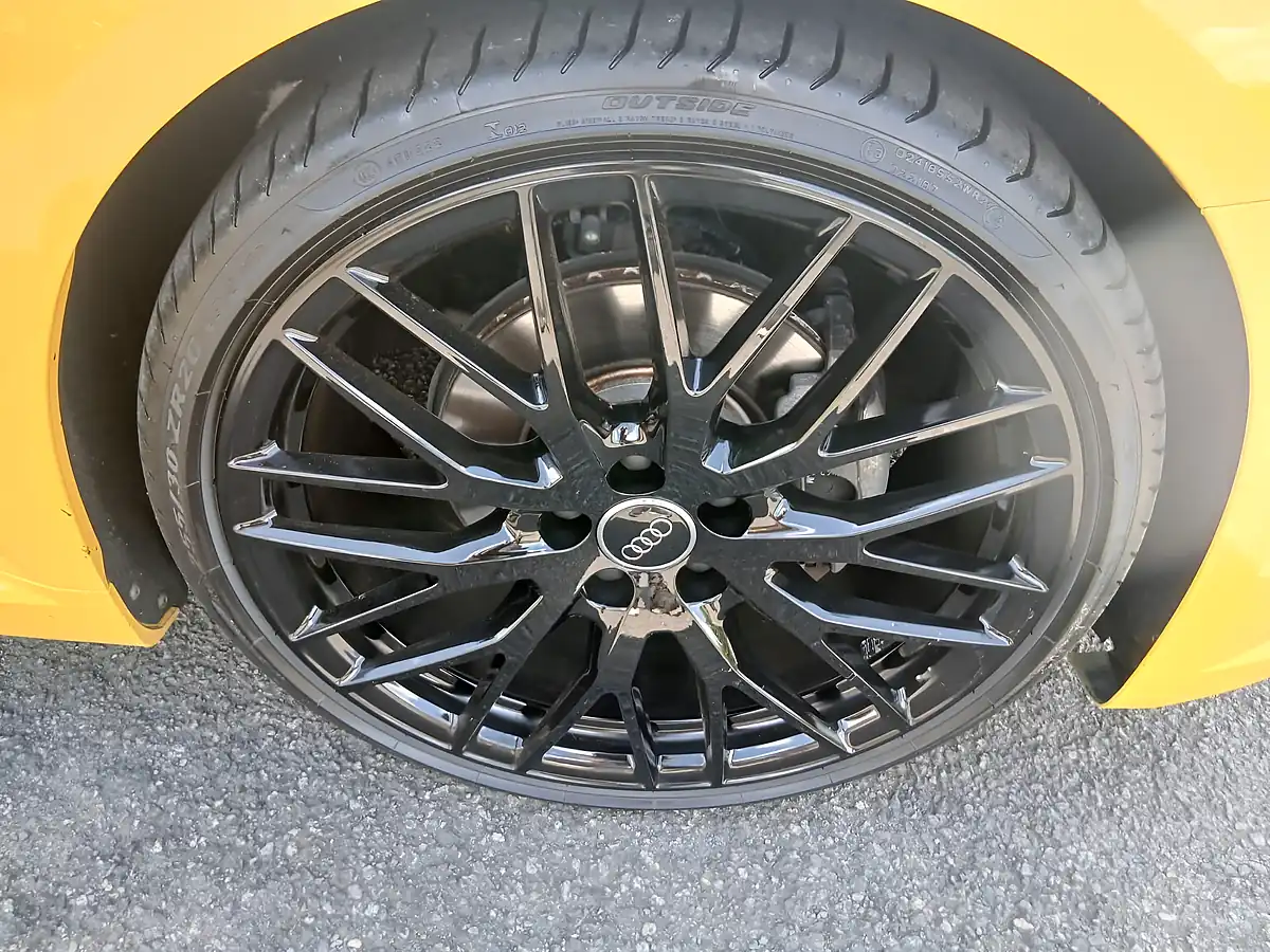 Used 2020 Audi Tt Black Edition Yellow - Interior and Exterior details 11