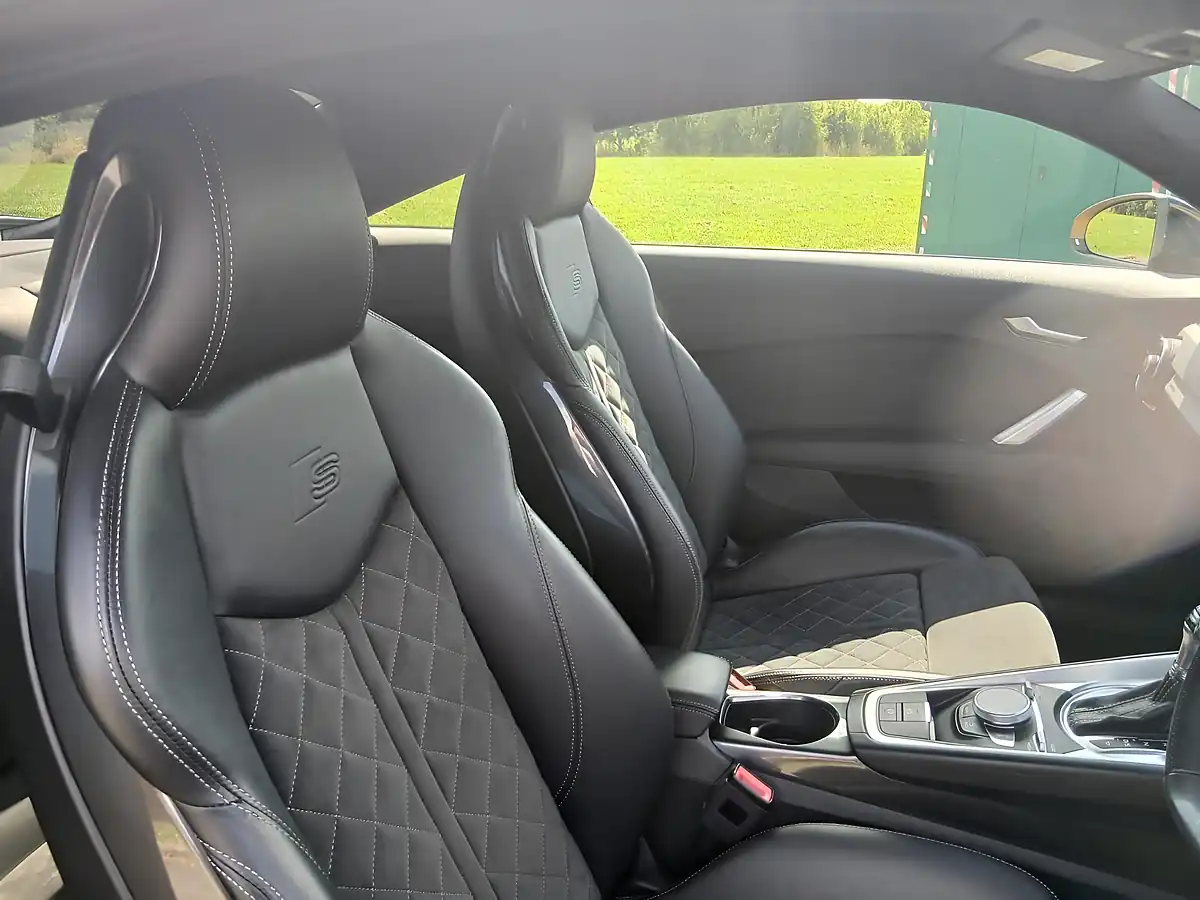 Used 2020 Audi Tt Black Edition Yellow - Interior and Exterior details 15