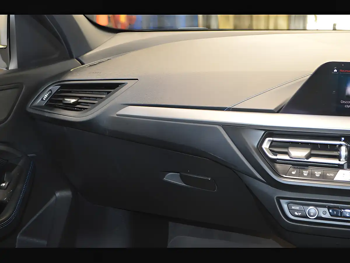 Used 2020 BMW 1 Series M Sport Alpine White - Interior and Exterior details 10