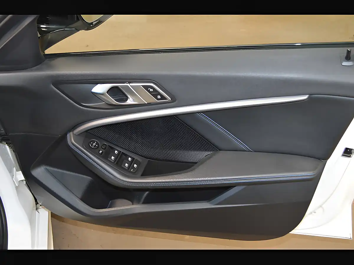 Used 2020 BMW 1 Series M Sport Alpine White - Interior and Exterior details 12
