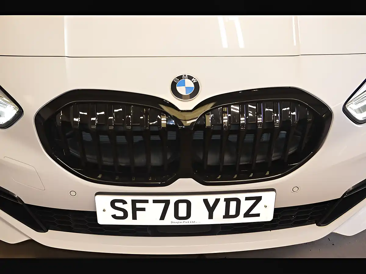 Used 2020 BMW 1 Series M Sport Alpine White - Interior and Exterior details 17