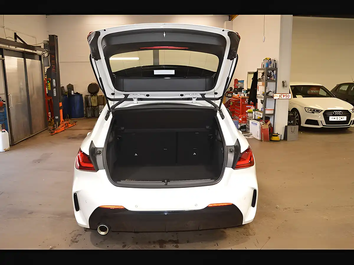 Used 2020 BMW 1 Series M Sport Alpine White - Interior and Exterior details 20