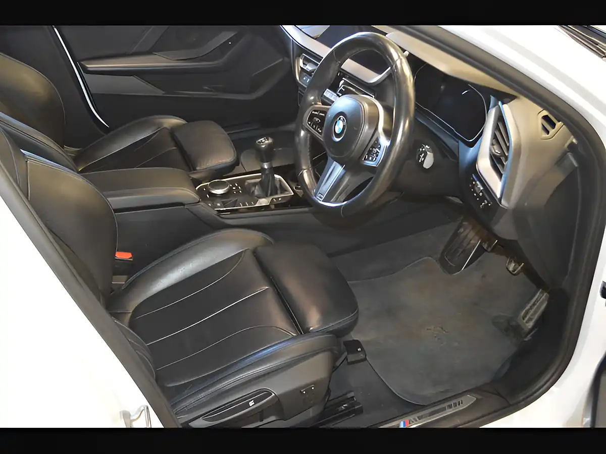 Used 2020 BMW 1 Series M Sport Alpine White - Interior and Exterior details 12