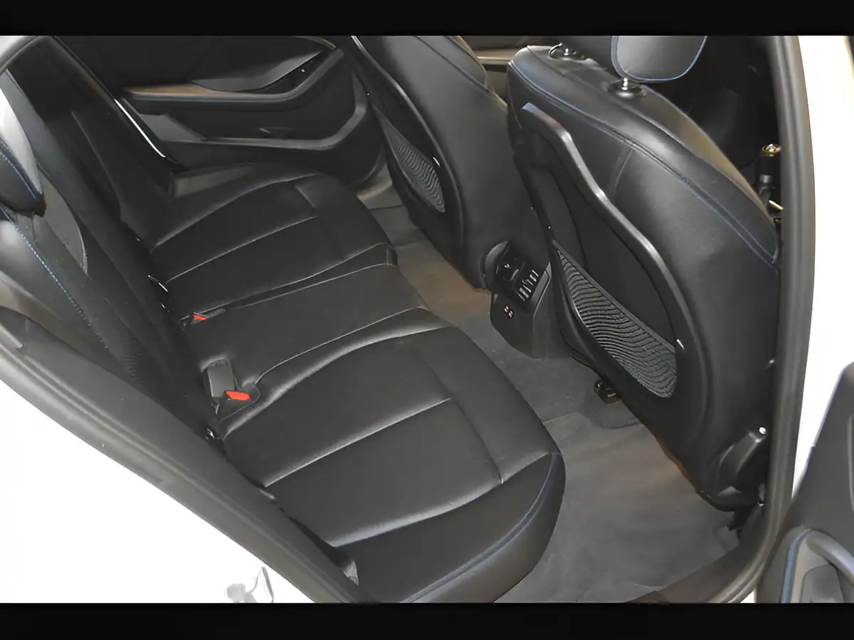 Used 2020 BMW 1 Series M Sport Alpine White - Interior and Exterior details 20