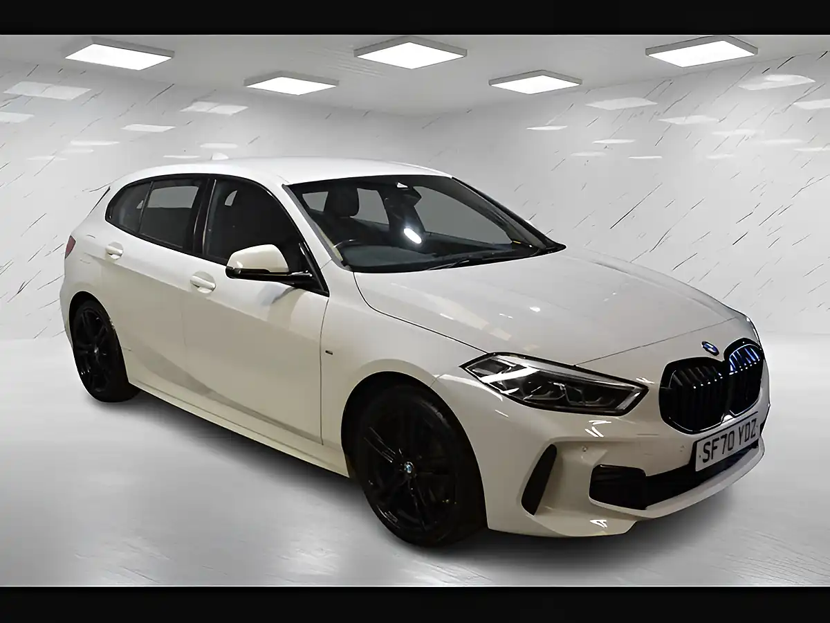 Used 2020 BMW 1 Series M Sport Alpine White - Interior and Exterior details 4
