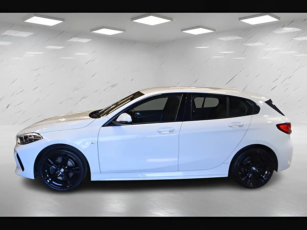 Used 2020 BMW 1 Series M Sport Alpine White - Interior and Exterior details 5