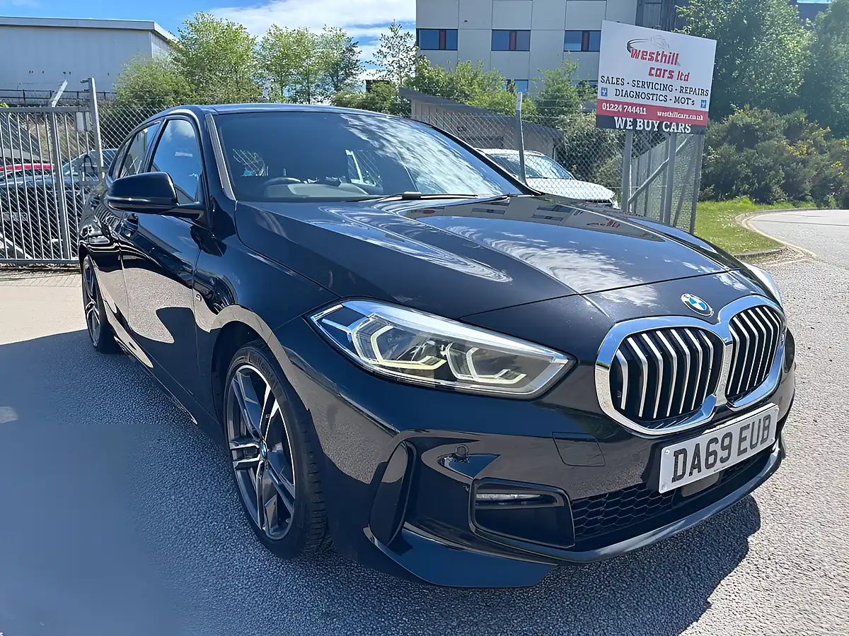 Used 2020 BMW 1 Series M Sport Black - Front View
