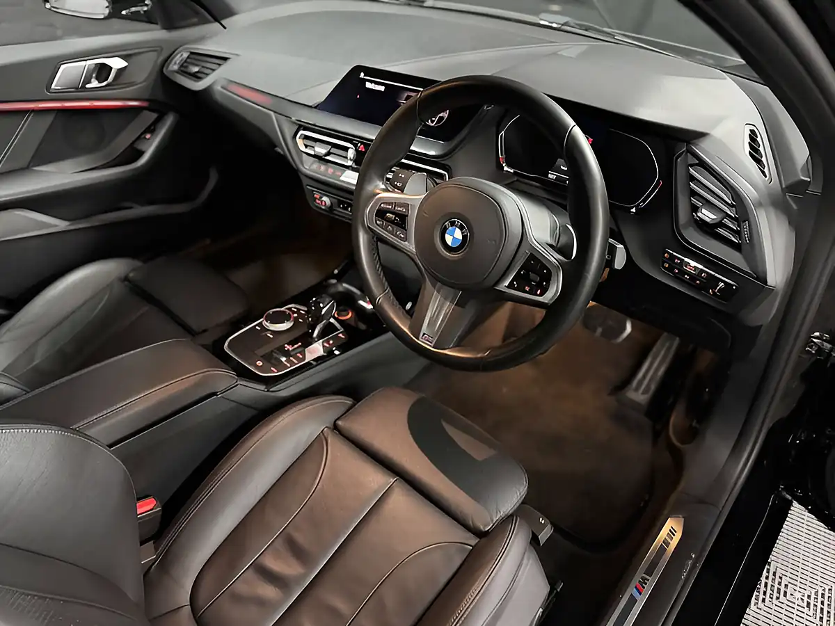 Used 2020 BMW 1 Series M Sport Black Sapphire Metallic - Interior and Exterior details 16