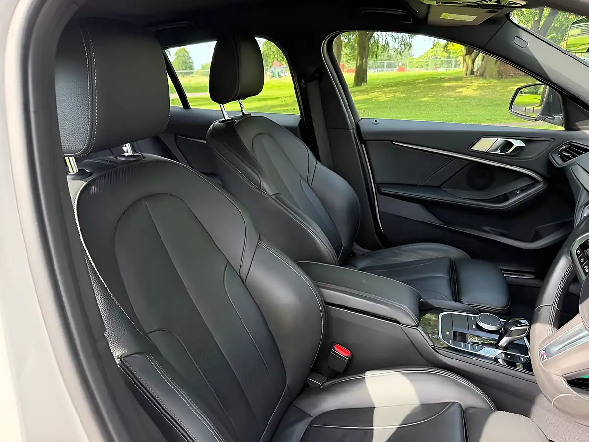 Used 2020 BMW 1 Series M Sport White - Interior and Exterior details 9