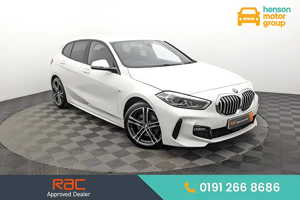 Used 2020 BMW 1 Series M Sport White - Front View
