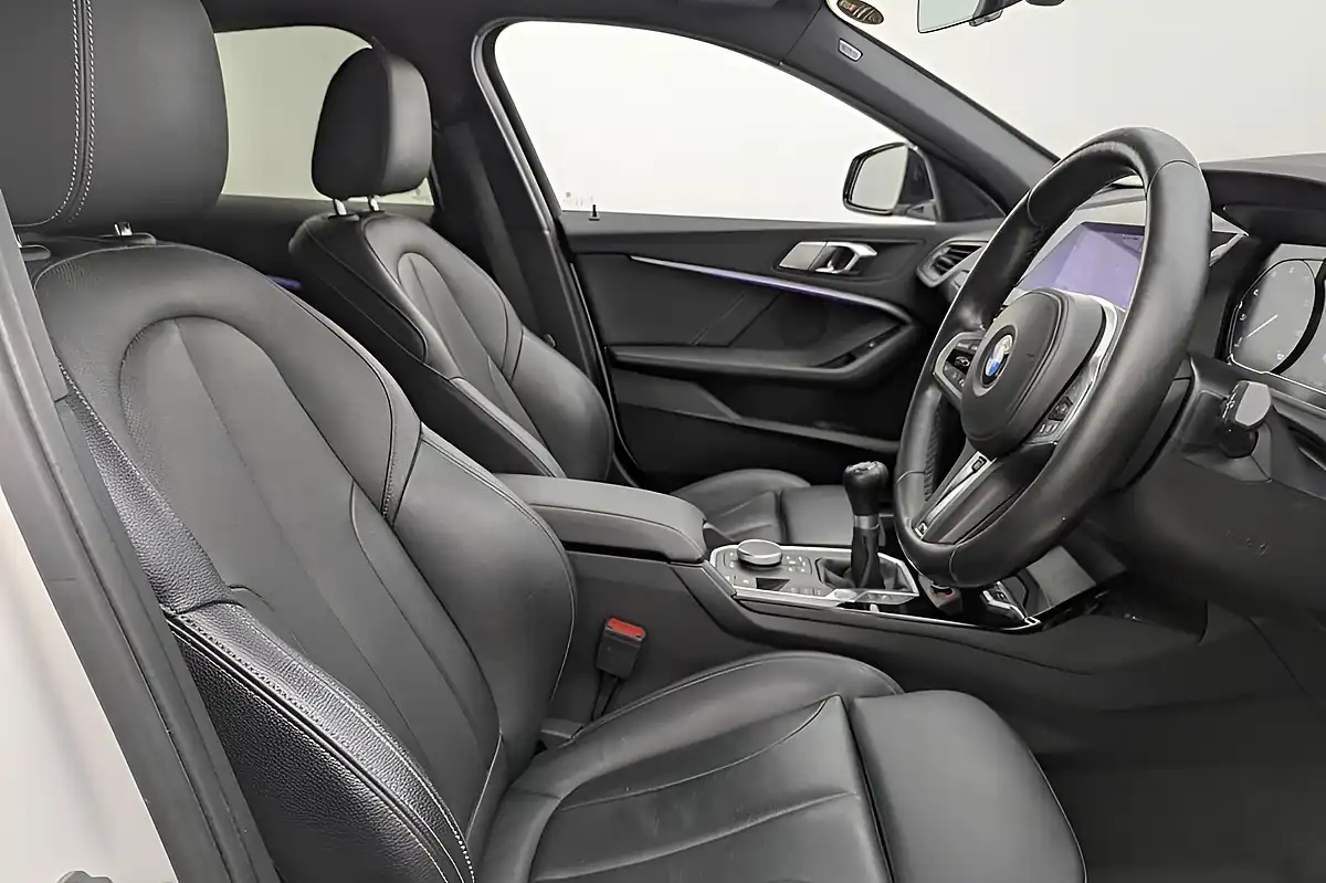 Used 2020 BMW 1 Series M Sport White - Interior and Exterior details 3