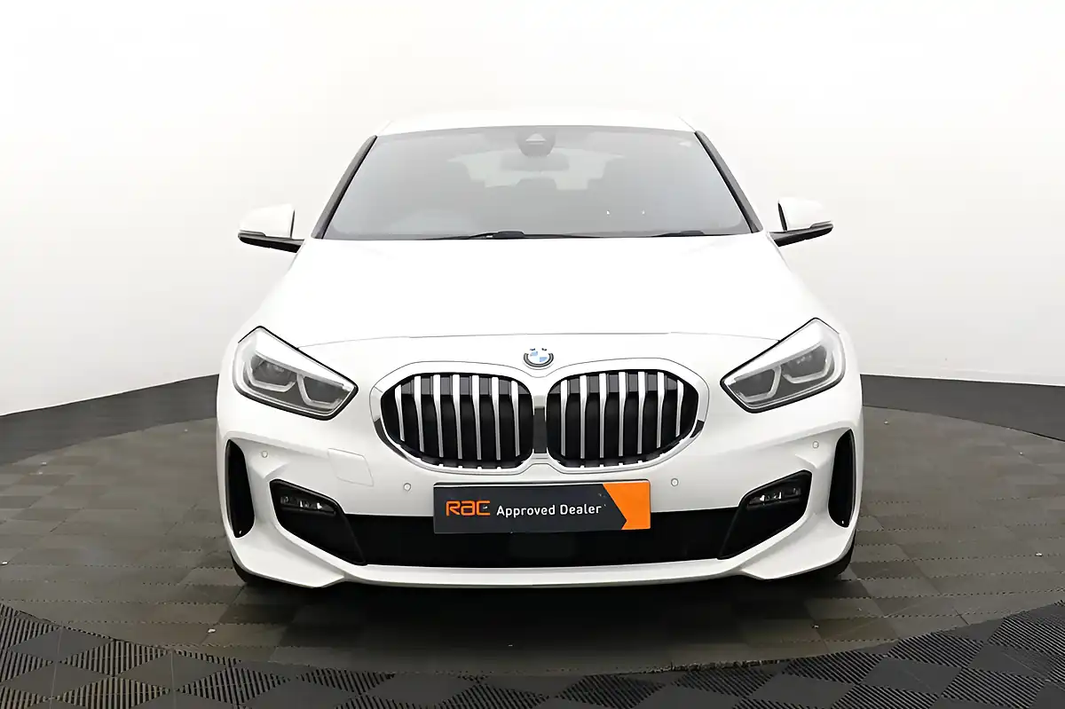 Used 2020 BMW 1 Series M Sport White - Interior and Exterior details 9
