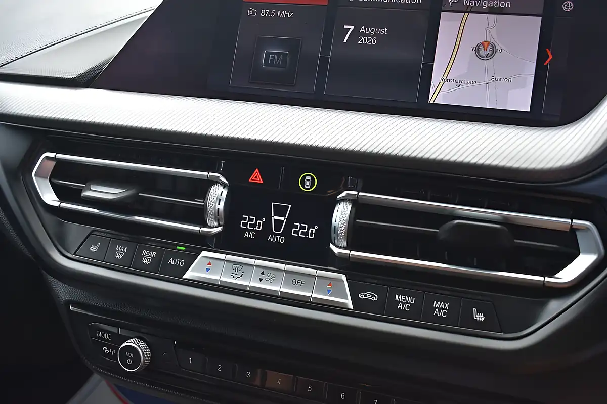 Used 2020 BMW 1 Series M Sport White - Interior and Exterior details 16