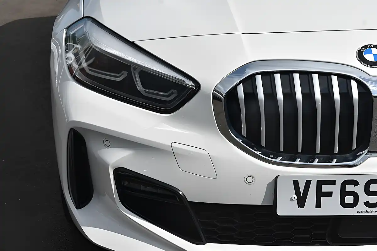Used 2020 BMW 1 Series M Sport White - Interior and Exterior details 4