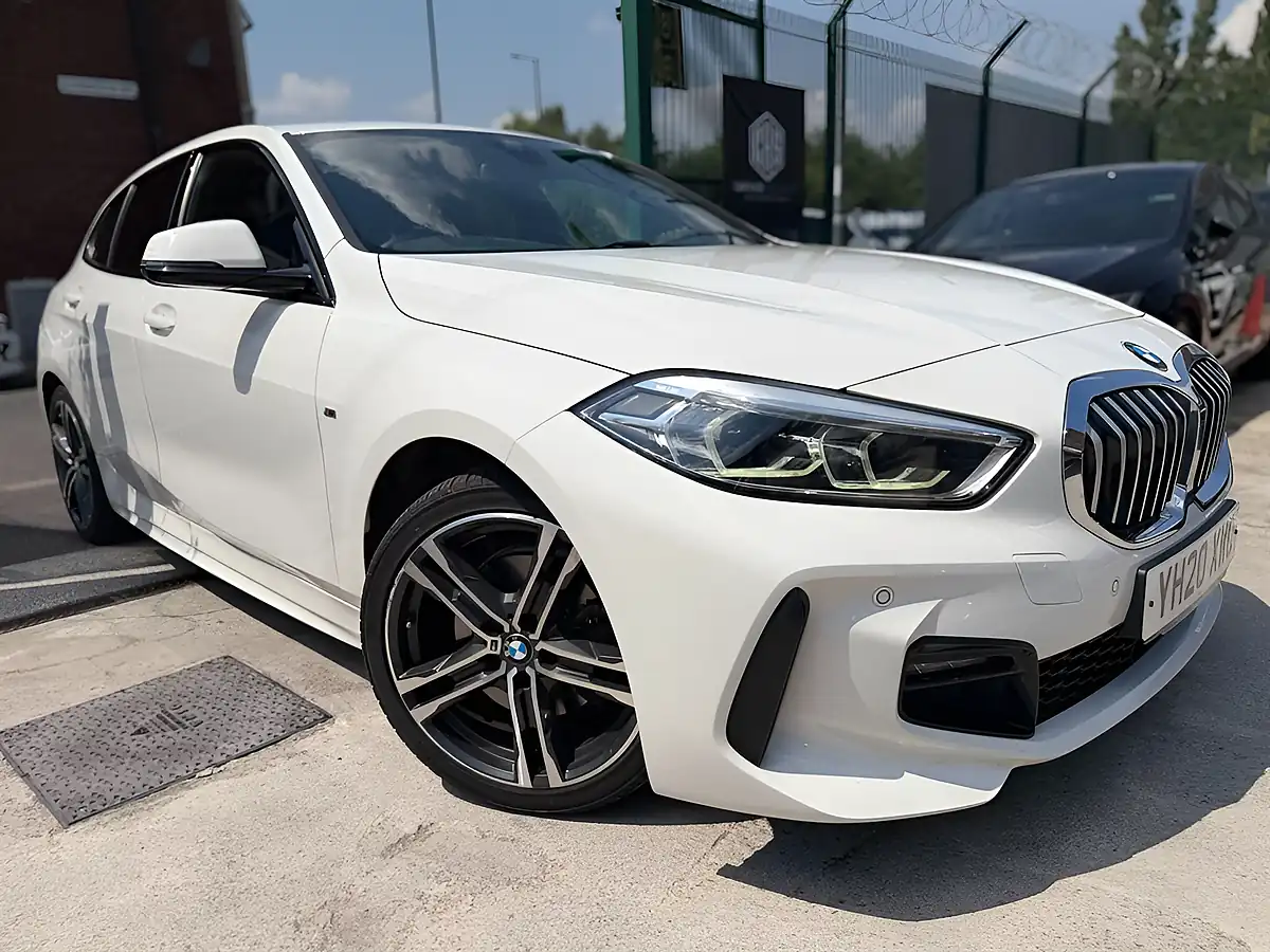 Used 2020 BMW 1 Series M Sport White - Front View
