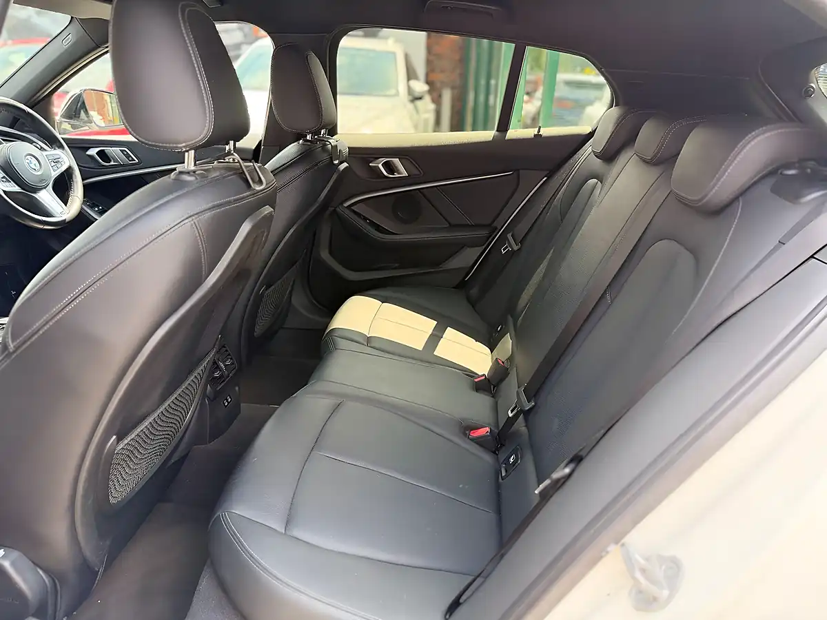 Used 2020 BMW 1 Series M Sport White - Interior and Exterior details 15