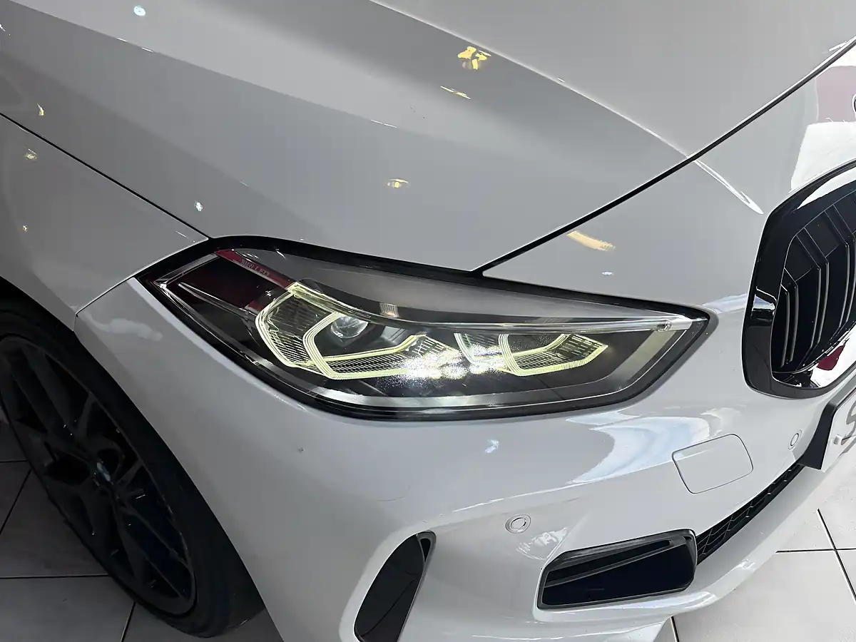 Used 2020 BMW 1 Series M Sport White - Interior and Exterior details 3