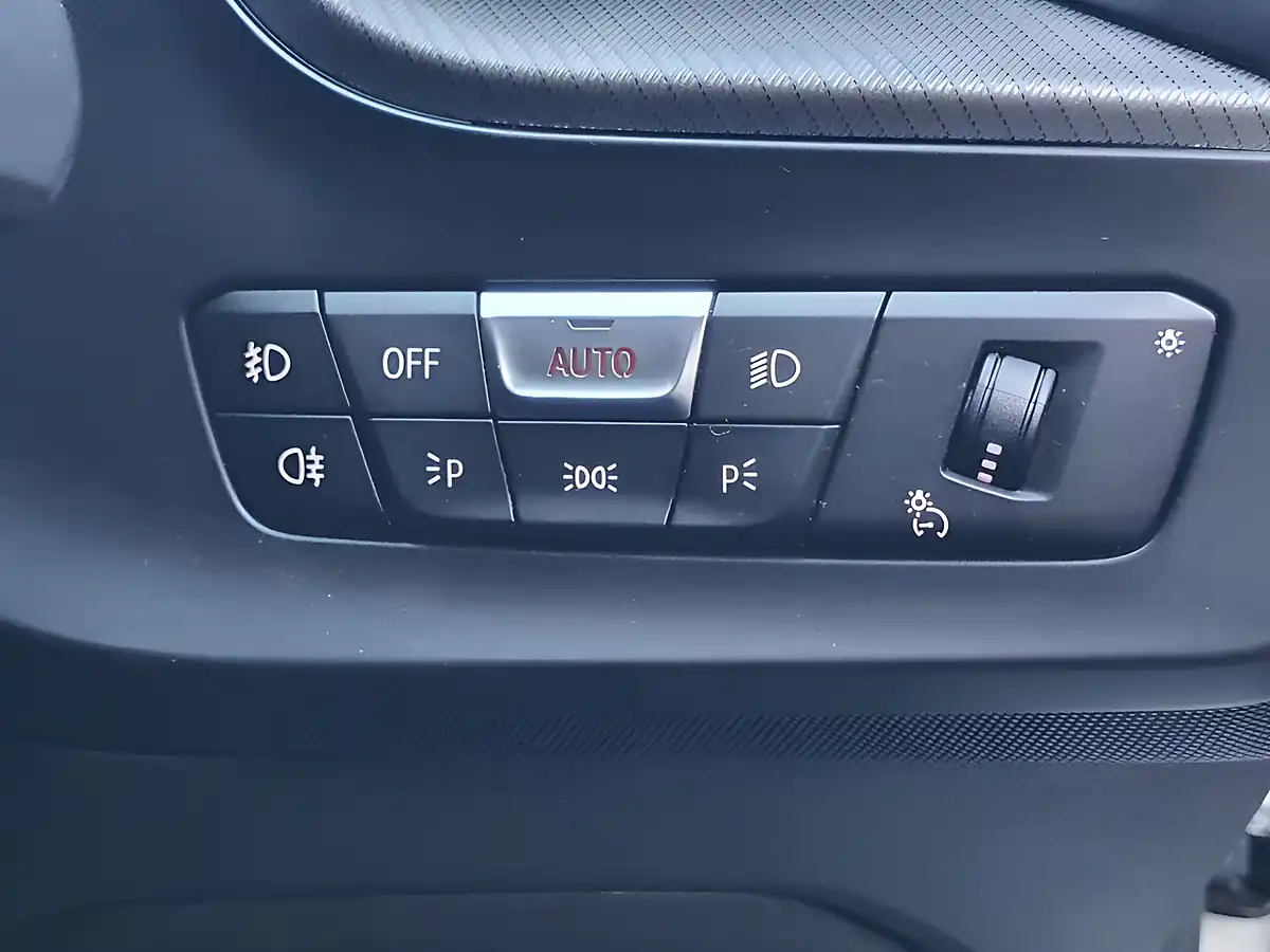 Used 2020 BMW 1 Series M Sport White - Interior and Exterior details 17