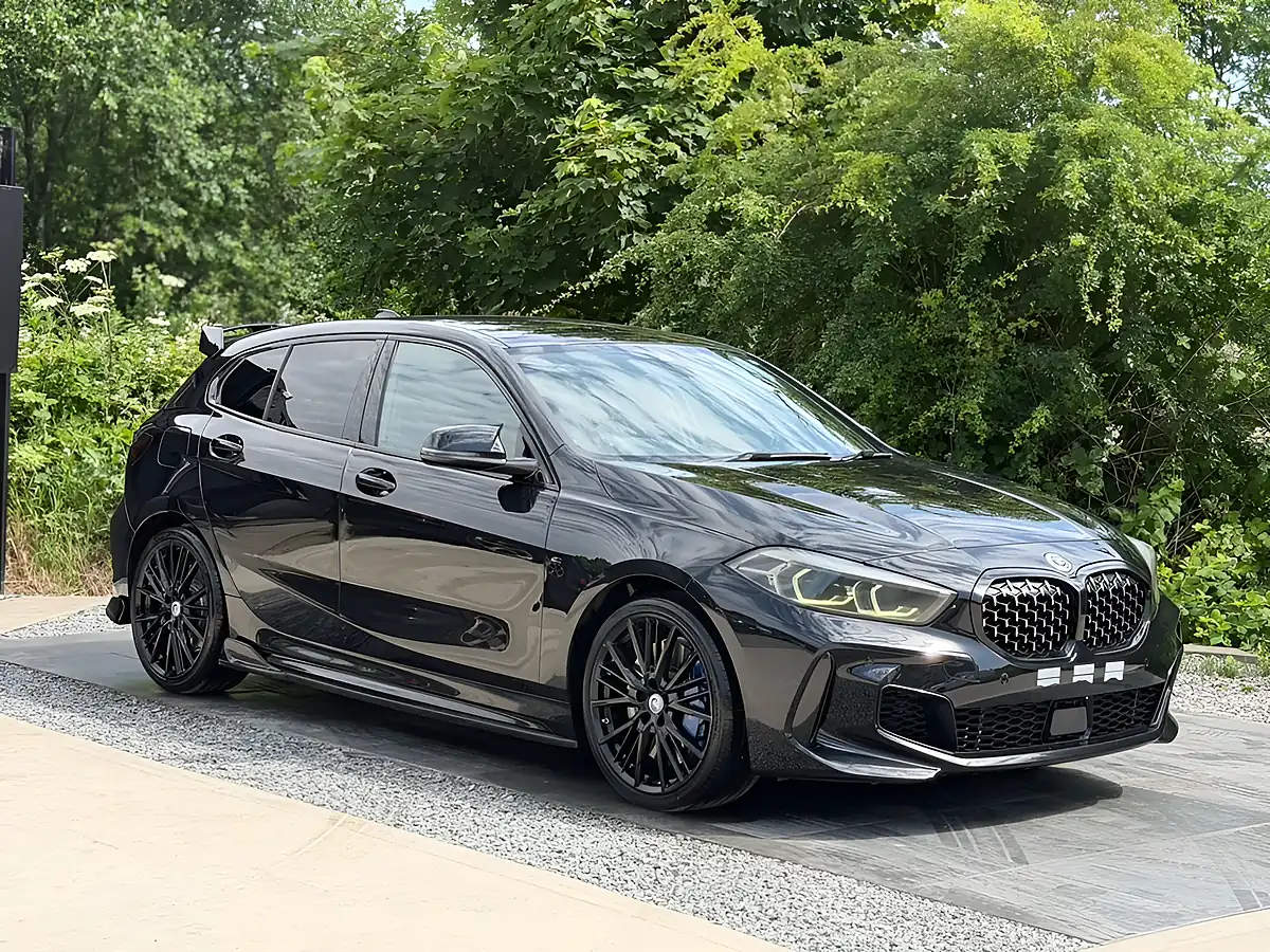 Used 2020 BMW 1 Series M135i Black - Interior and Exterior details 4