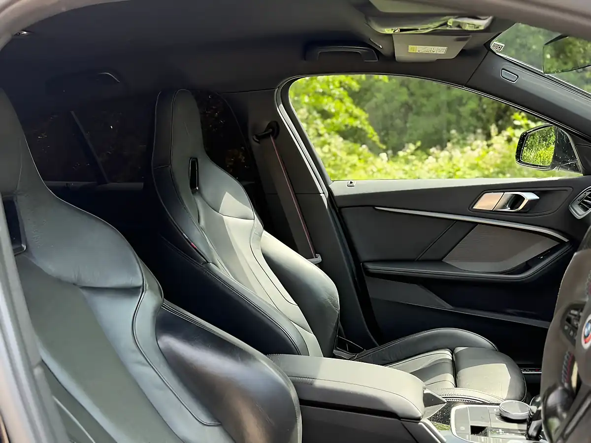 Used 2020 BMW 1 Series M135i Black - Interior and Exterior details 5