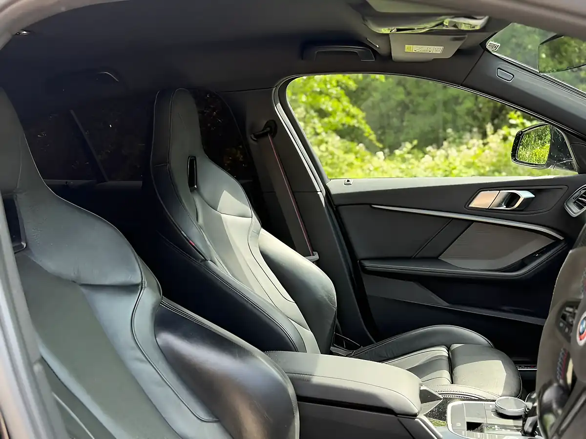 Used 2020 BMW 1 Series M135i Black - Interior and Exterior details 10
