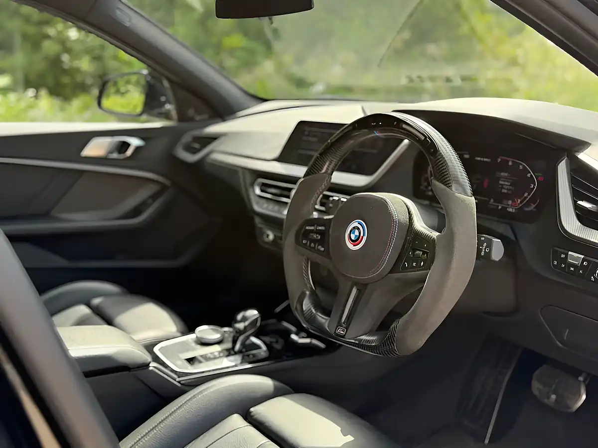 Used 2020 BMW 1 Series M135i Black - Interior and Exterior details 9