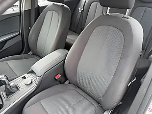 Used 2020 BMW 1 Series Se White - Interior and Exterior details 12