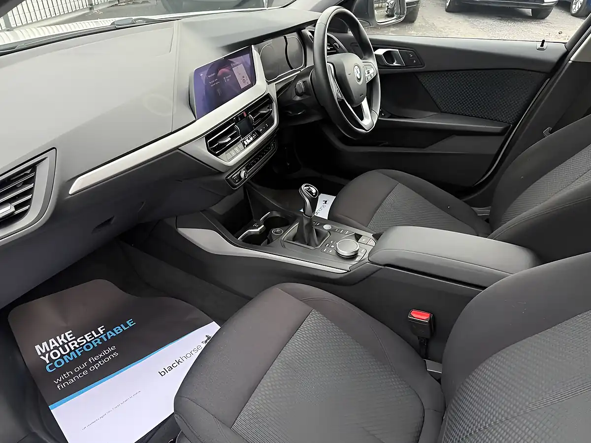 Used 2020 BMW 1 Series Se White - Interior and Exterior details 13