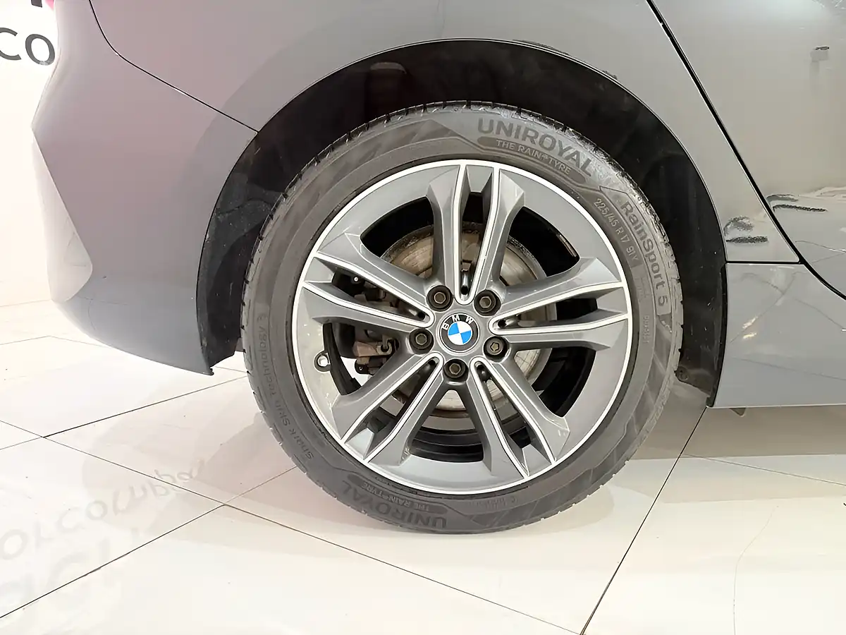 Used 2020 BMW 1 Series Sport Black - Interior and Exterior details 9
