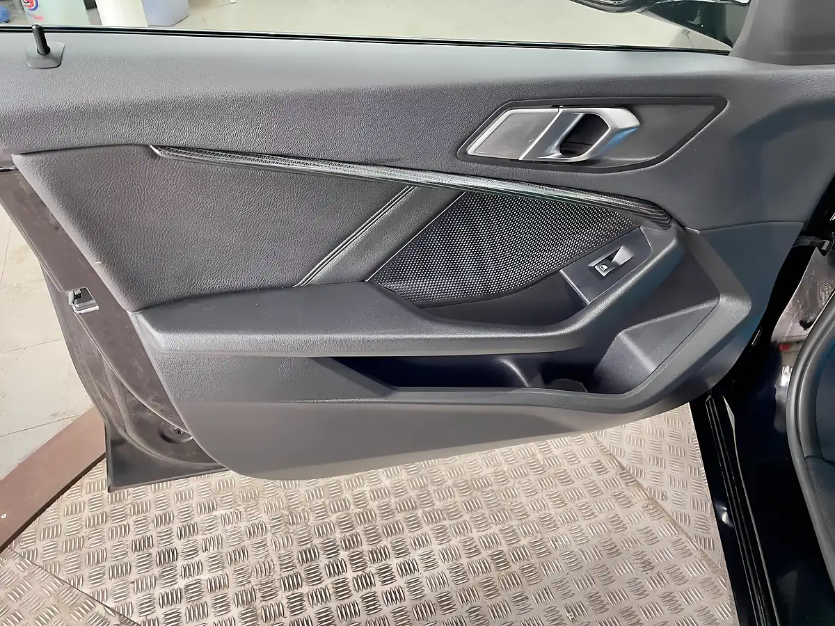 Used 2020 BMW 1 Series Sport Black - Interior and Exterior details 16