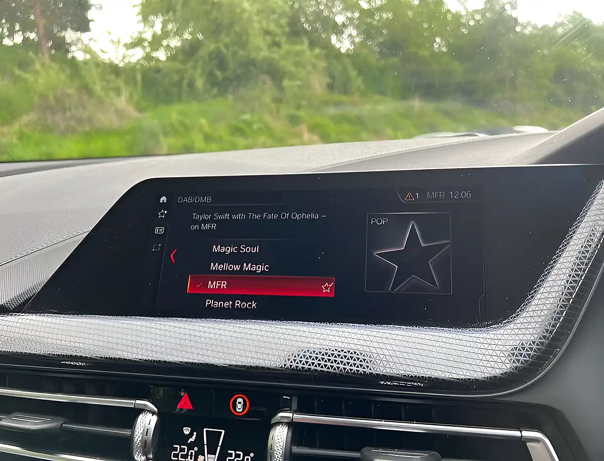 Used 2020 BMW 1 Series Sport Black Sapphire - Interior and Exterior details 13