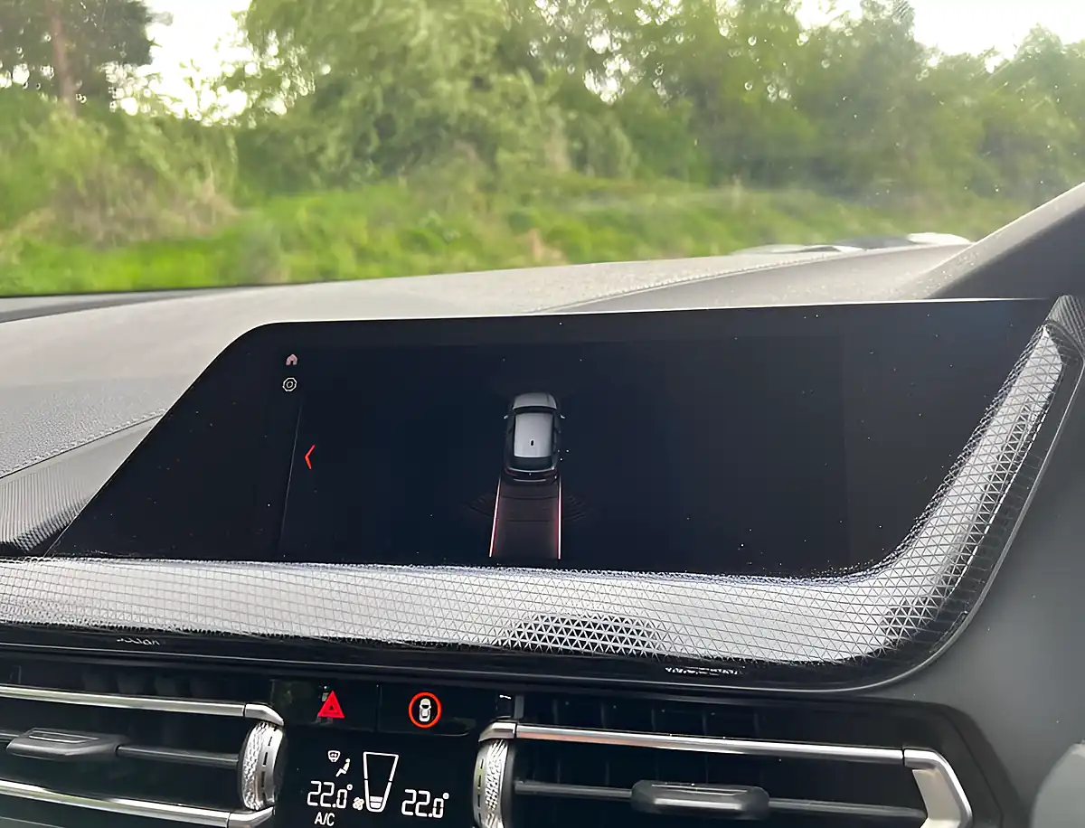 Used 2020 BMW 1 Series Sport Black Sapphire - Interior and Exterior details 16