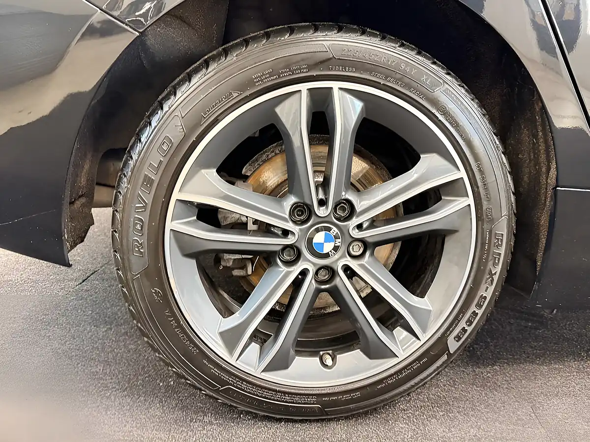 Used 2020 BMW 1 Series Sport Sapphire Black - Interior and Exterior details 13