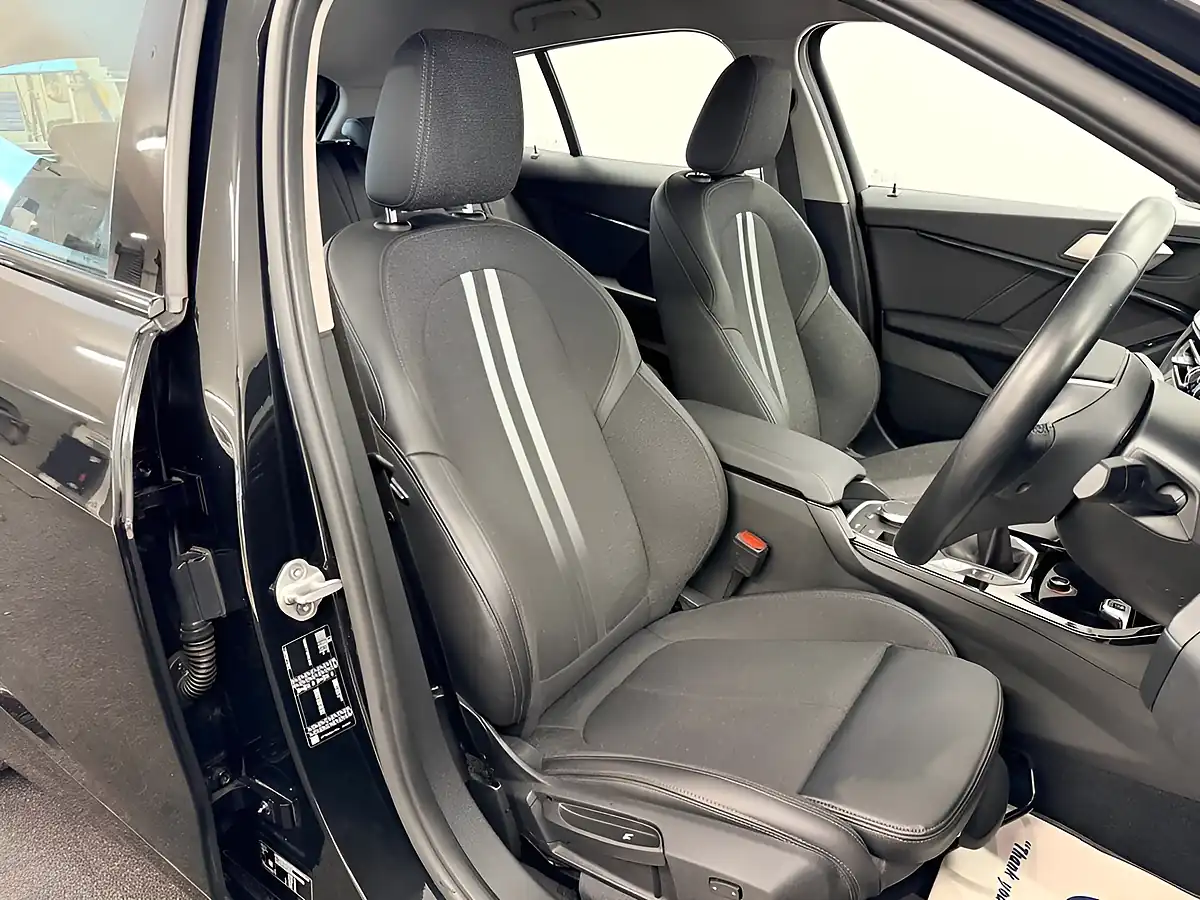 Used 2020 BMW 1 Series Sport Sapphire Black - Interior and Exterior details 3