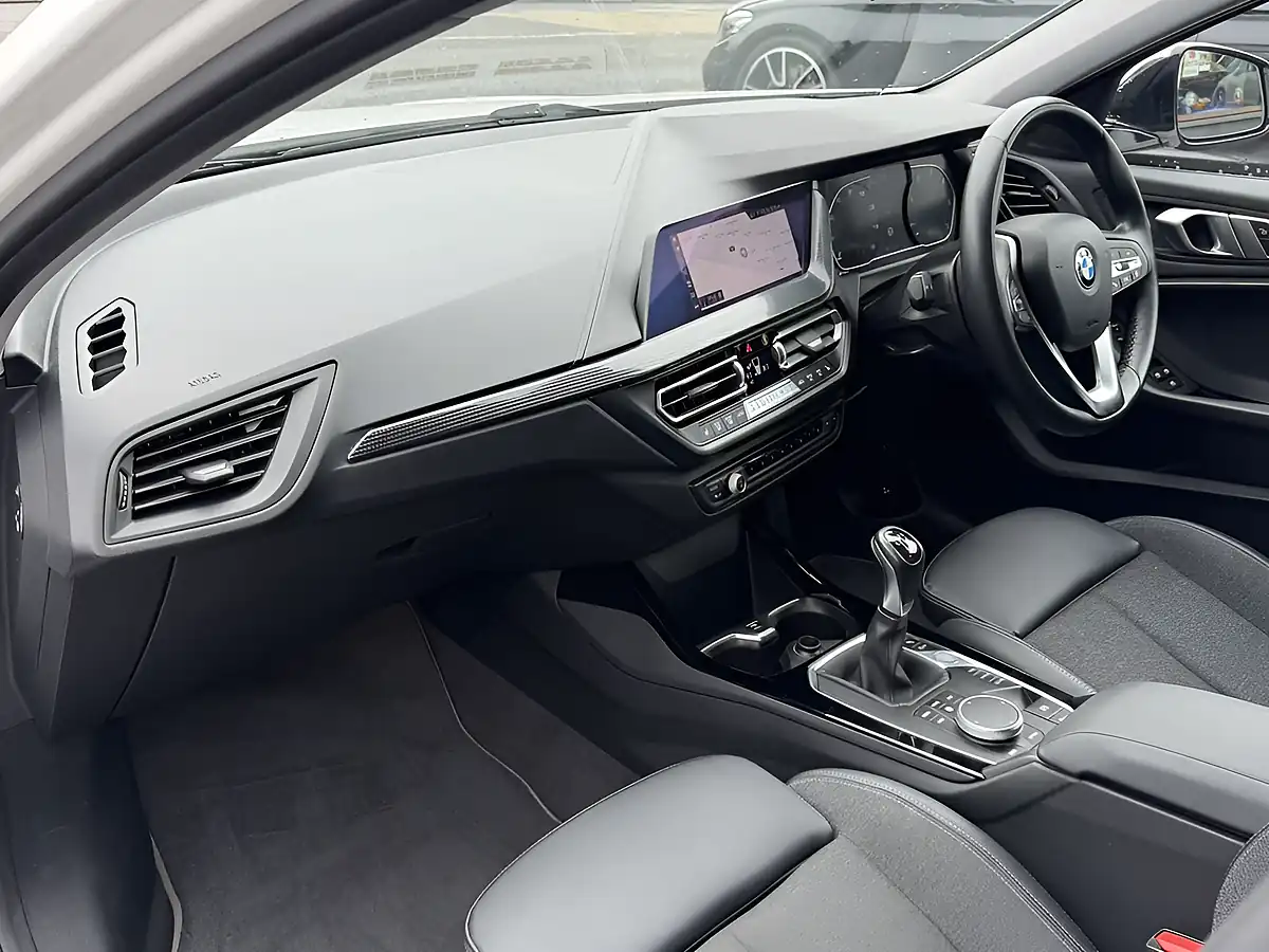 Used 2020 BMW 1 Series Sport White - Interior and Exterior details 17