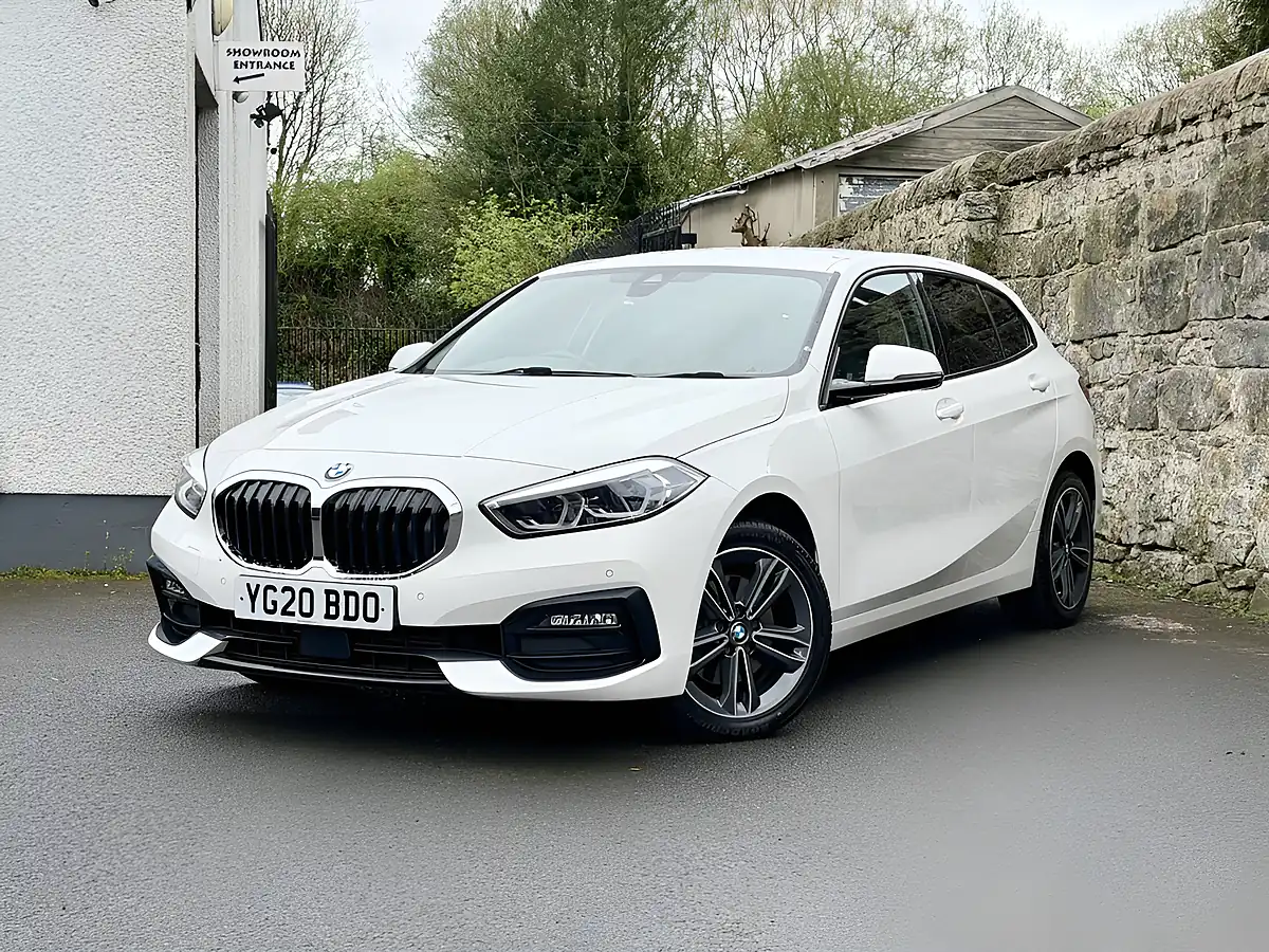 Used 2020 BMW 1 Series Sport White - Interior and Exterior details 4