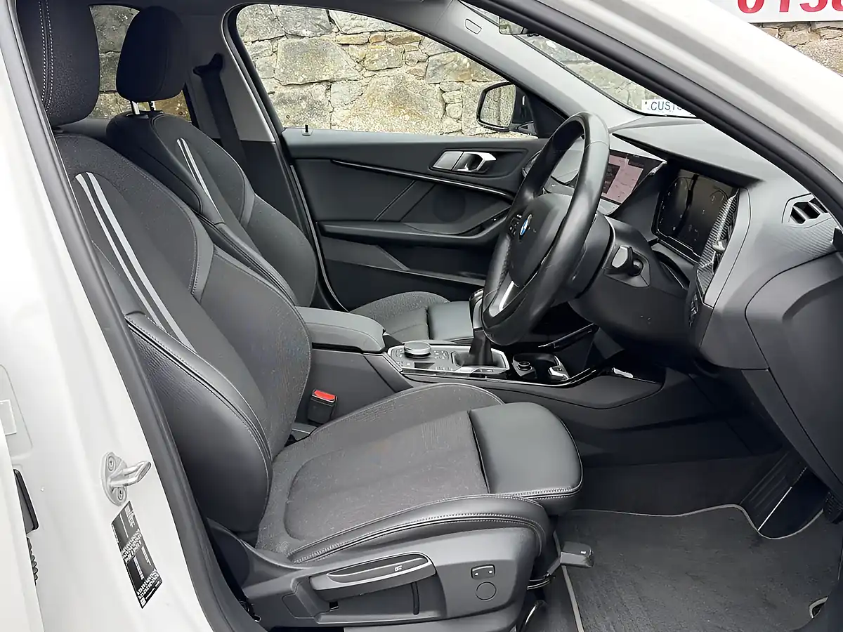 Used 2020 BMW 1 Series Sport White - Interior and Exterior details 5