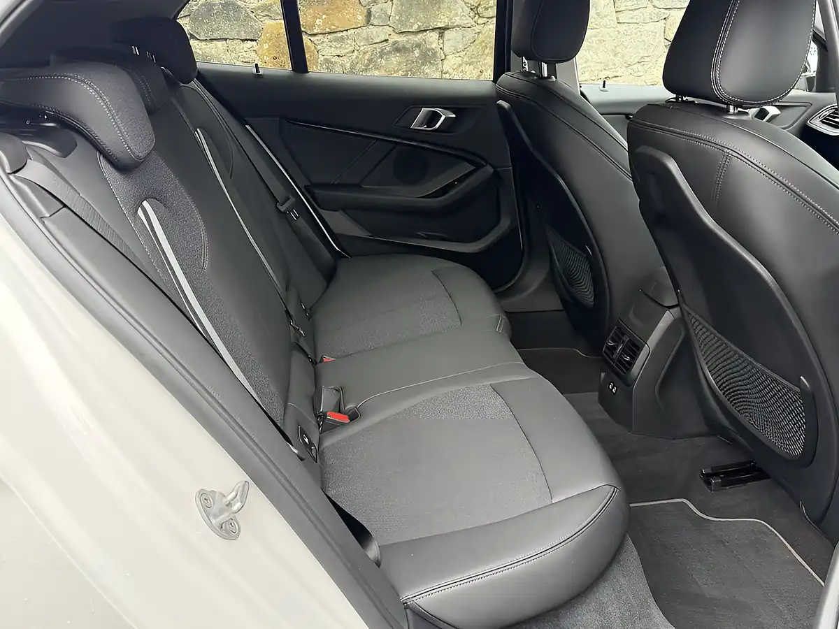 Used 2020 BMW 1 Series Sport White - Interior and Exterior details 7