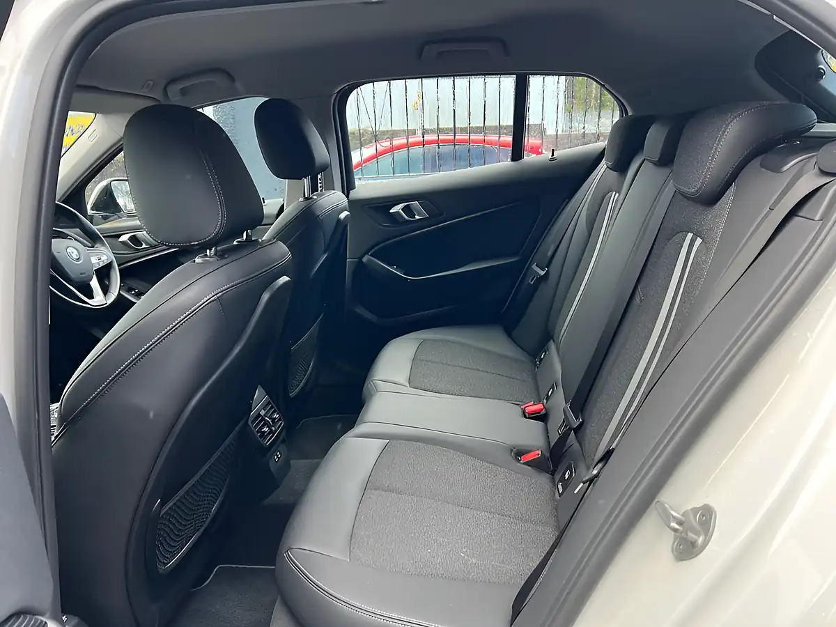 Used 2020 BMW 1 Series Sport White - Interior and Exterior details 12