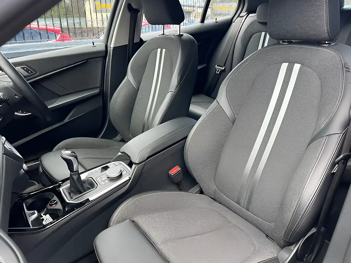 Used 2020 BMW 1 Series Sport White - Interior and Exterior details 16