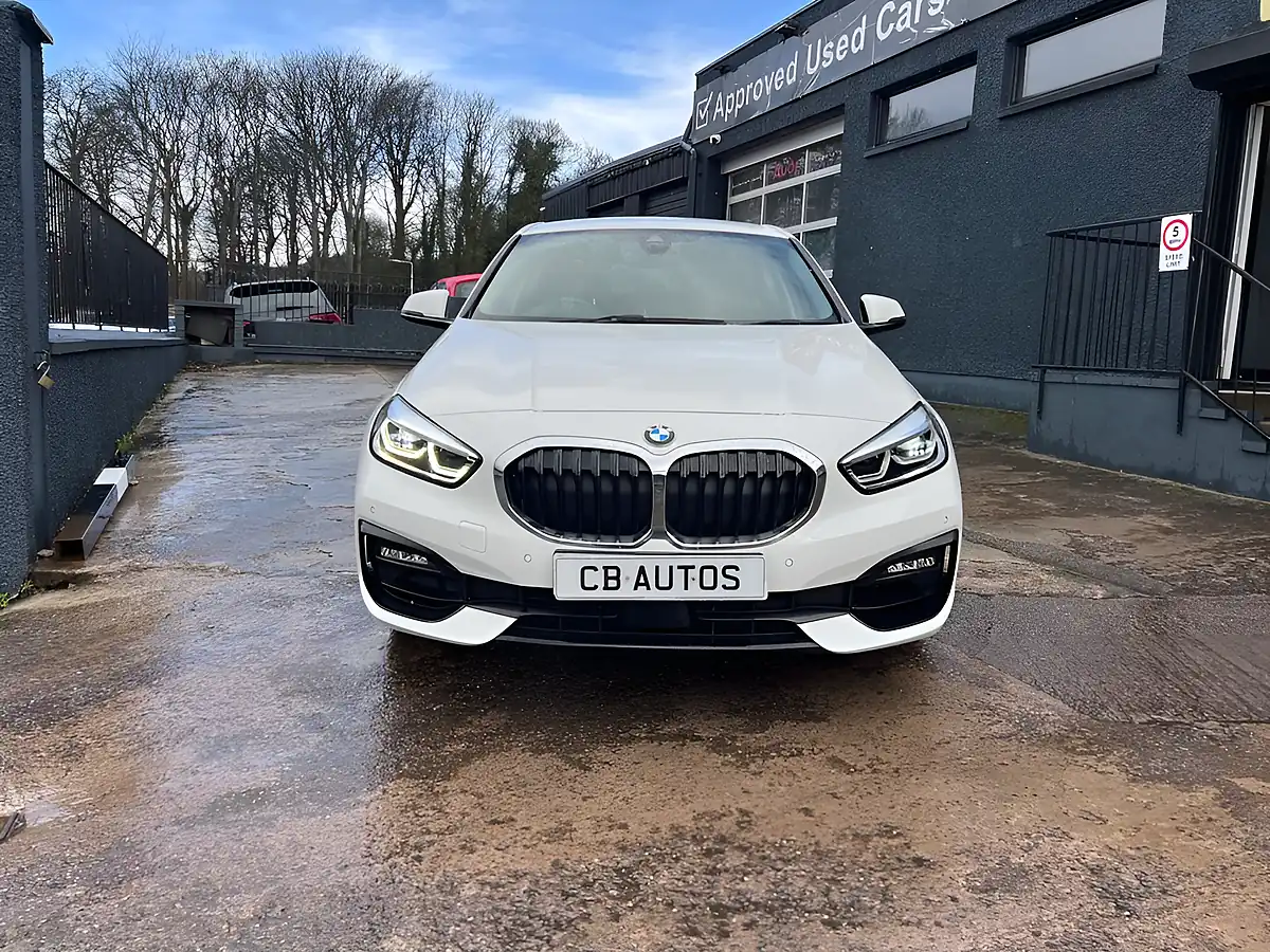Used 2020 BMW 1 Series Sport White - Interior and Exterior details 2