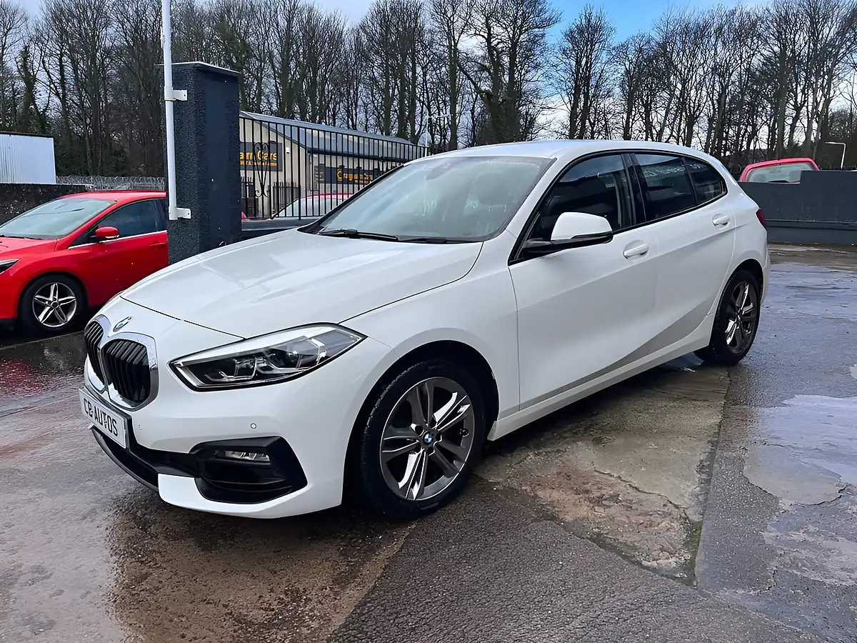 Used 2020 BMW 1 Series Sport White - Interior and Exterior details 8