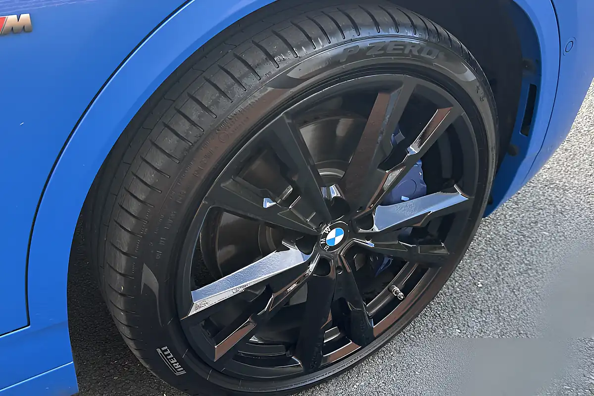Used 2020 BMW 2 Series X2 Blue - Interior and Exterior details 14