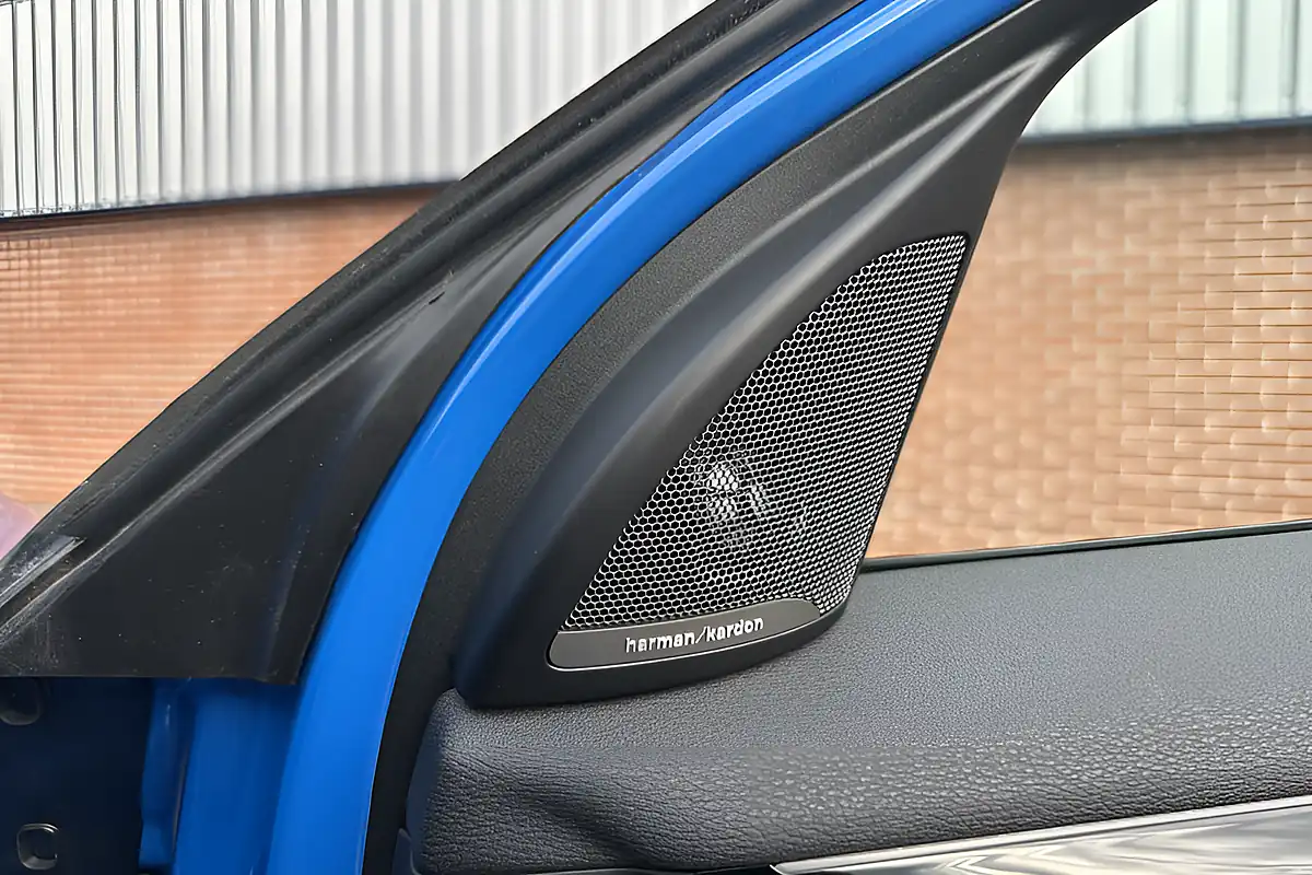Used 2020 BMW 2 Series X2 Blue - Interior and Exterior details 8